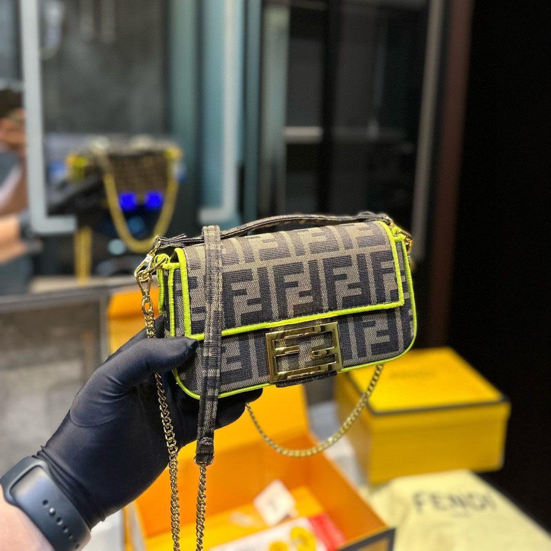 FD classic handbag V380102