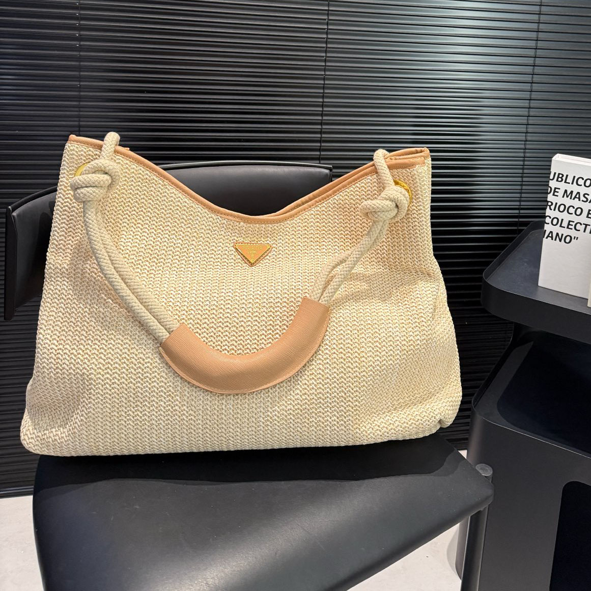 PRA Large Woven Tote Bag V400807