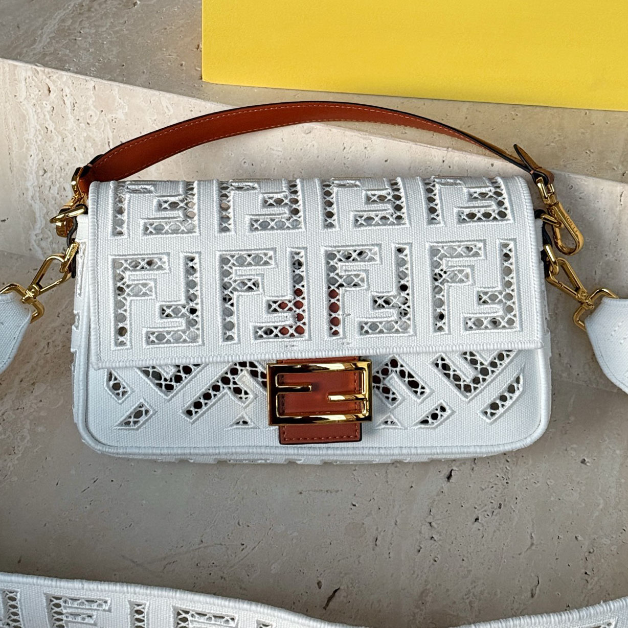 FD Fashion Logo Cutout Tote V380111