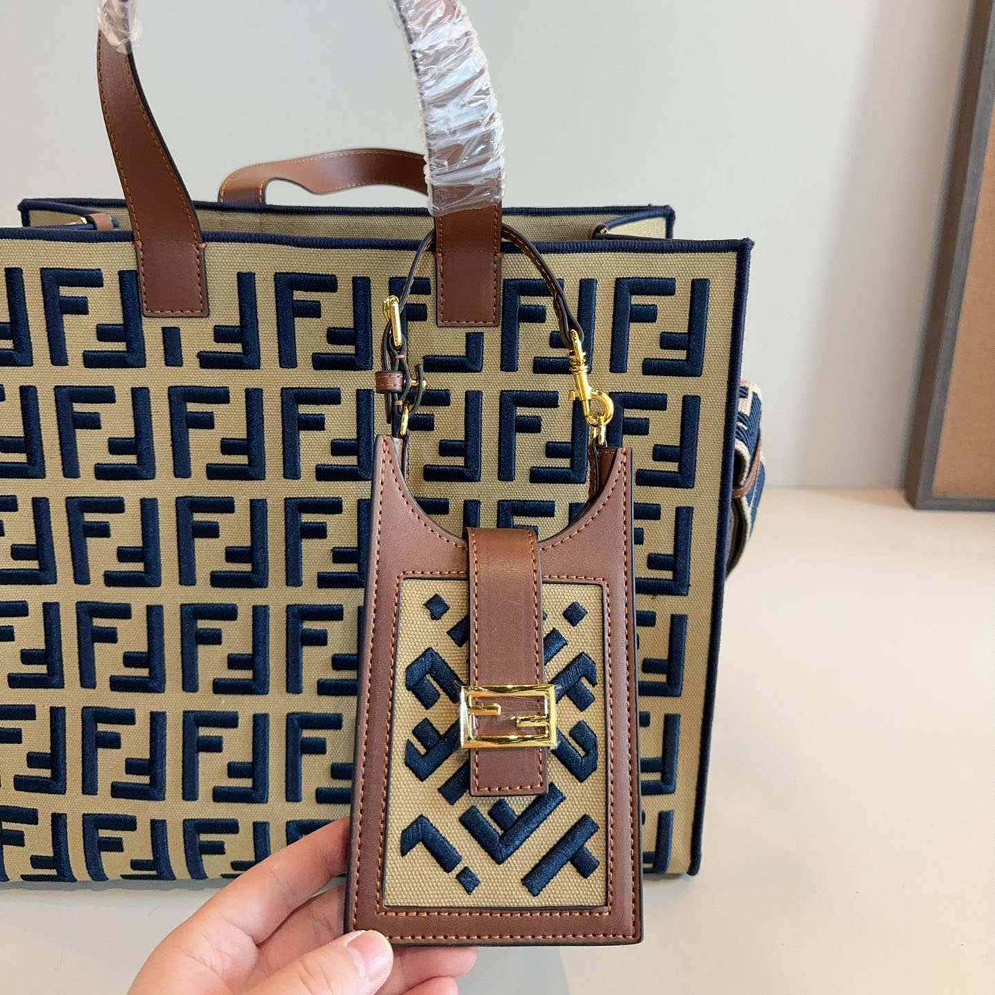 FD 22 Fashion Women's Handbags V390202