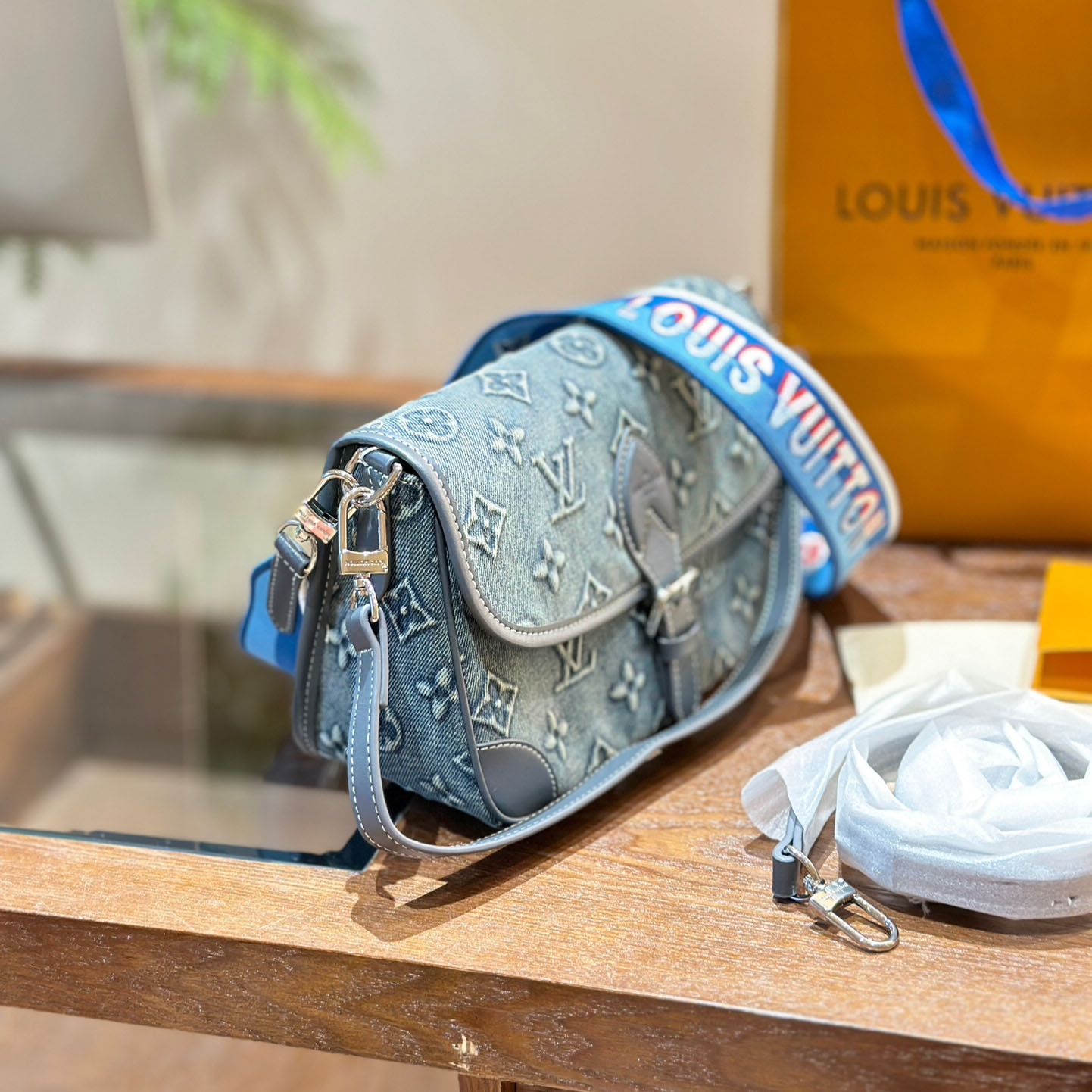 LV Fashion Shoulder Bag V1615