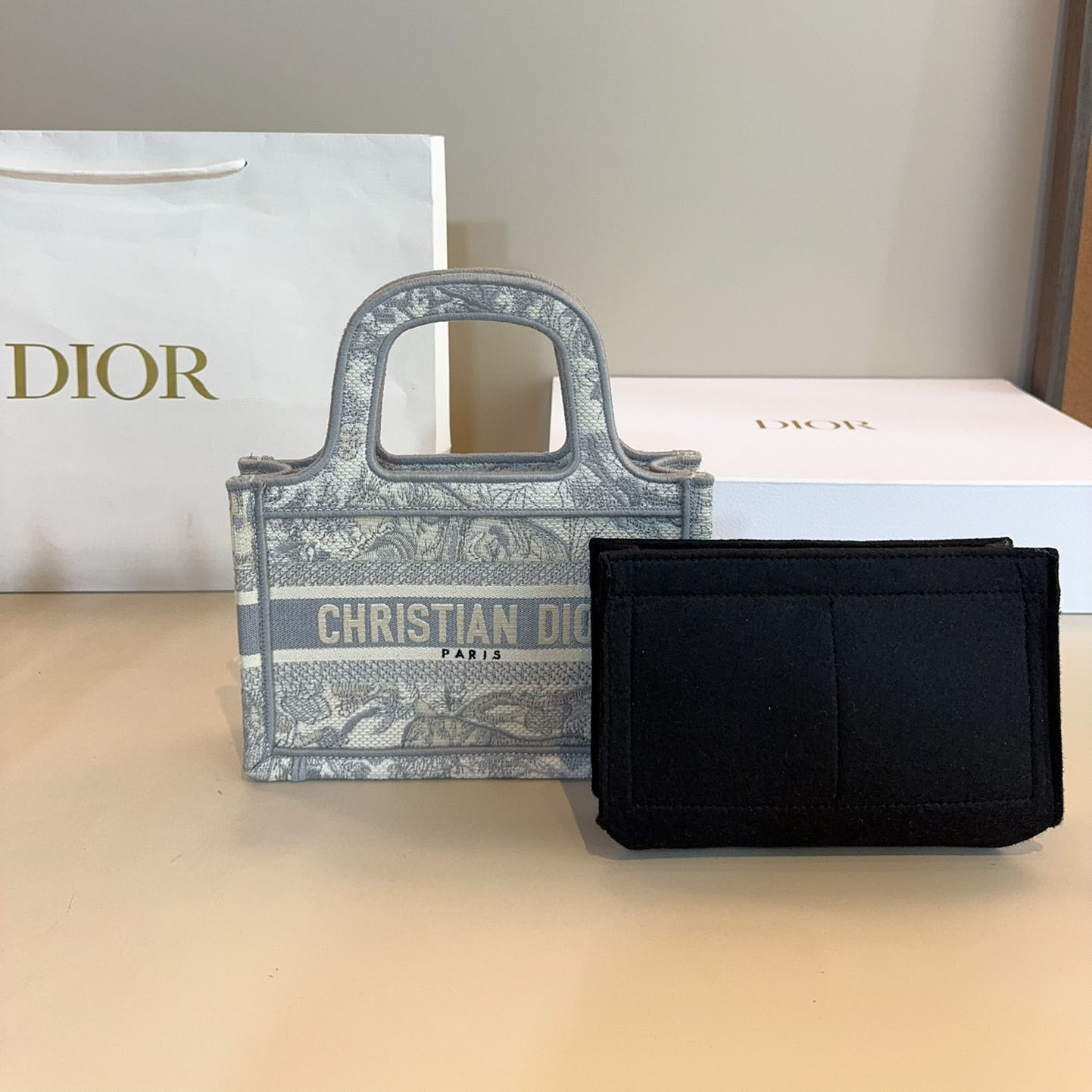 DOR New Spring Mini Embroidered Tote Bag BV240512