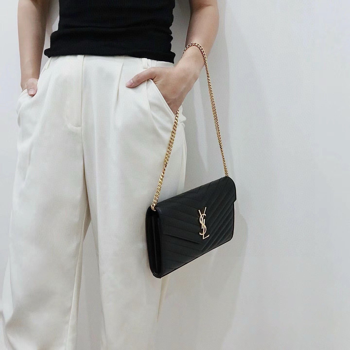 YSL Women's Classic Chain Bag BV240530