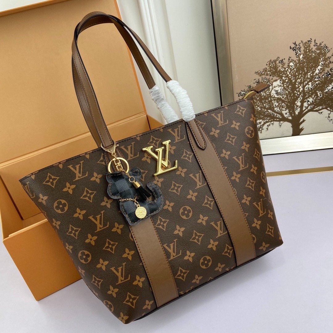 LV Neverfull Classic Tote F24081201