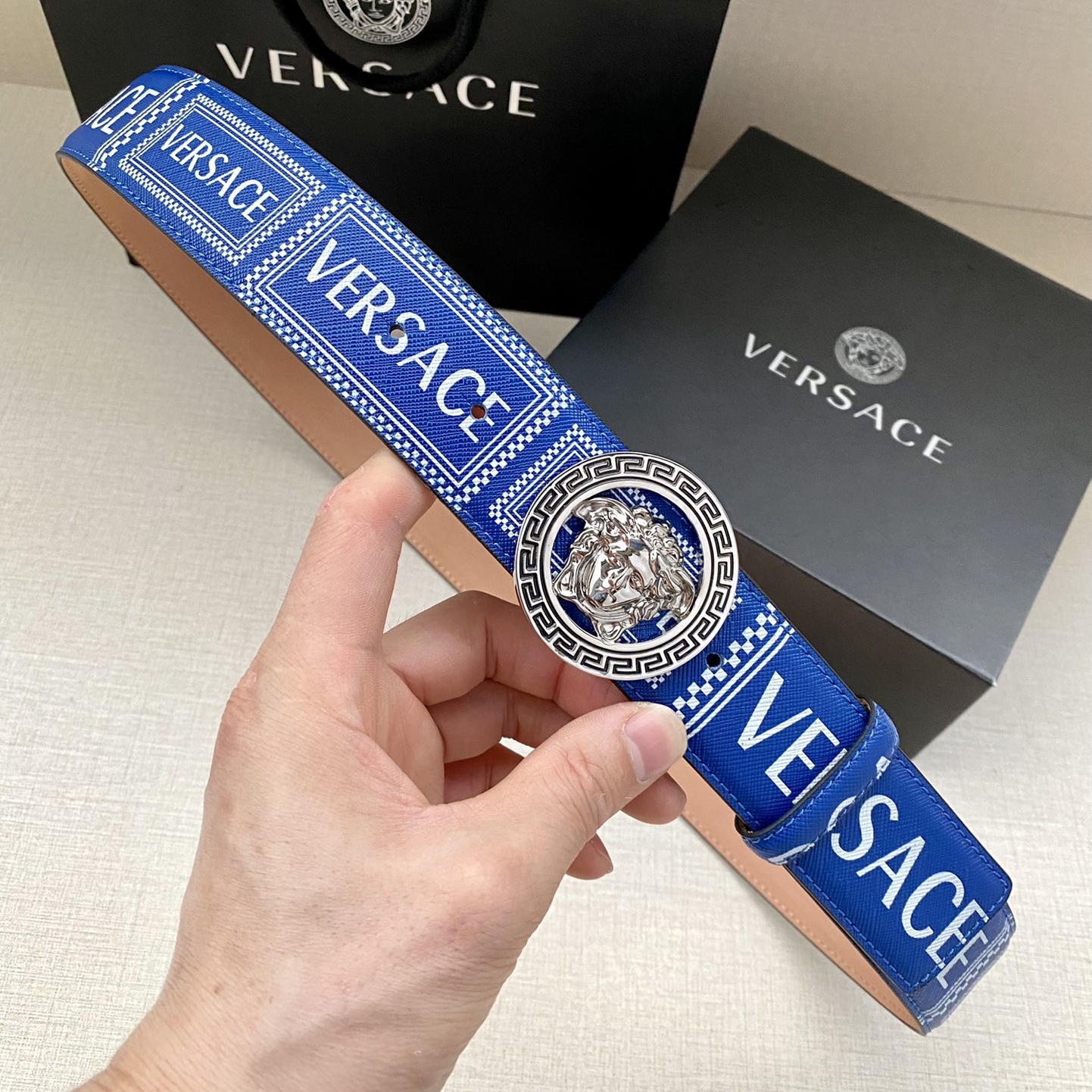 VS Medusa Hardware Buckle Leather Belt  YV24052103