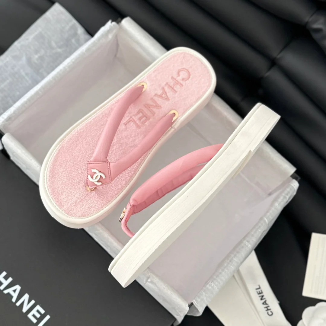 CH Fashion Velvet Platform Slippers F24080402