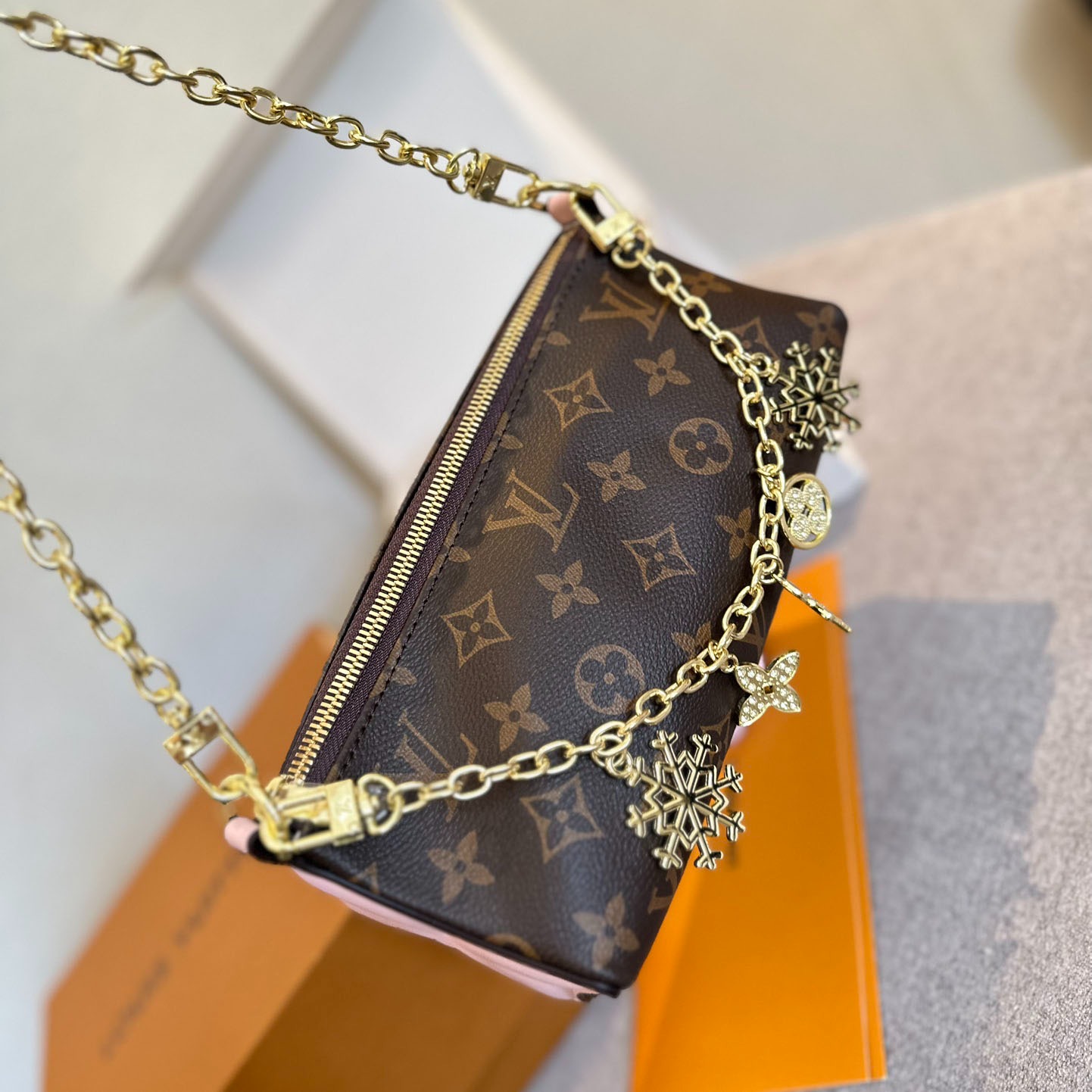 LV Valentine's Day Limited Edition Shoulder Bag F24080206