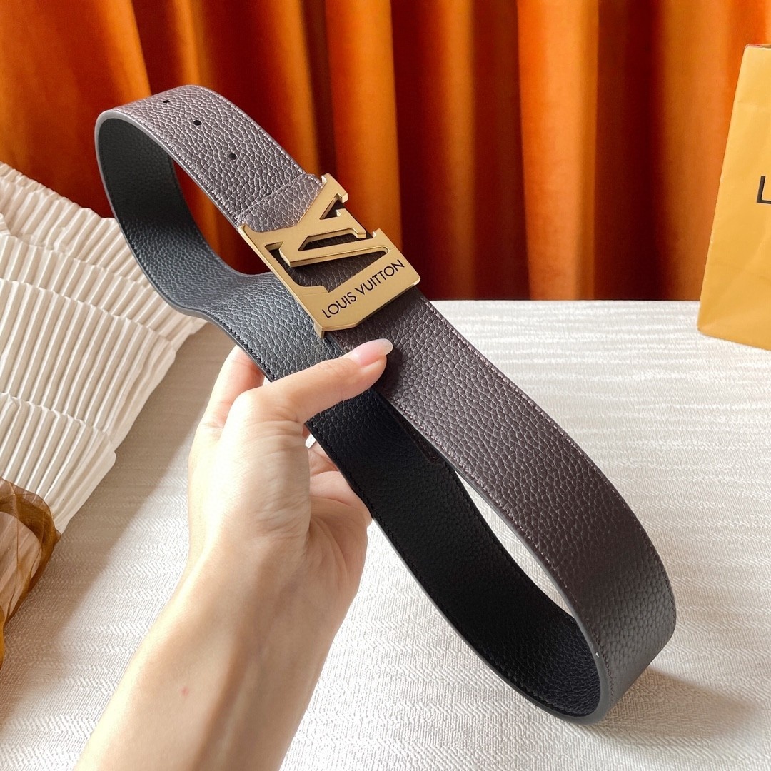 LV One-piece cast hardware steel buckle belt   YV24052111