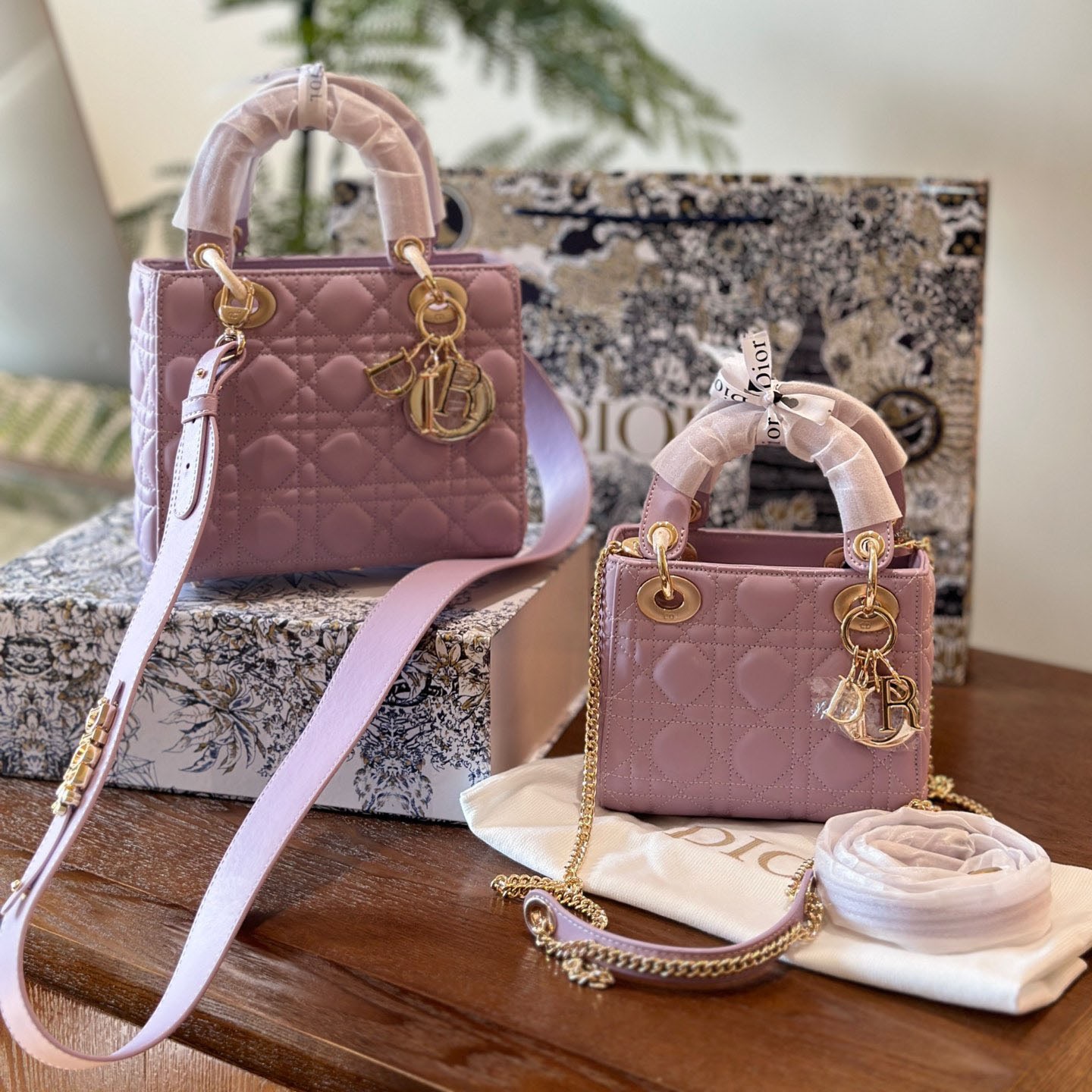 CD Romantic Purple Fashion Handbag Z24081105