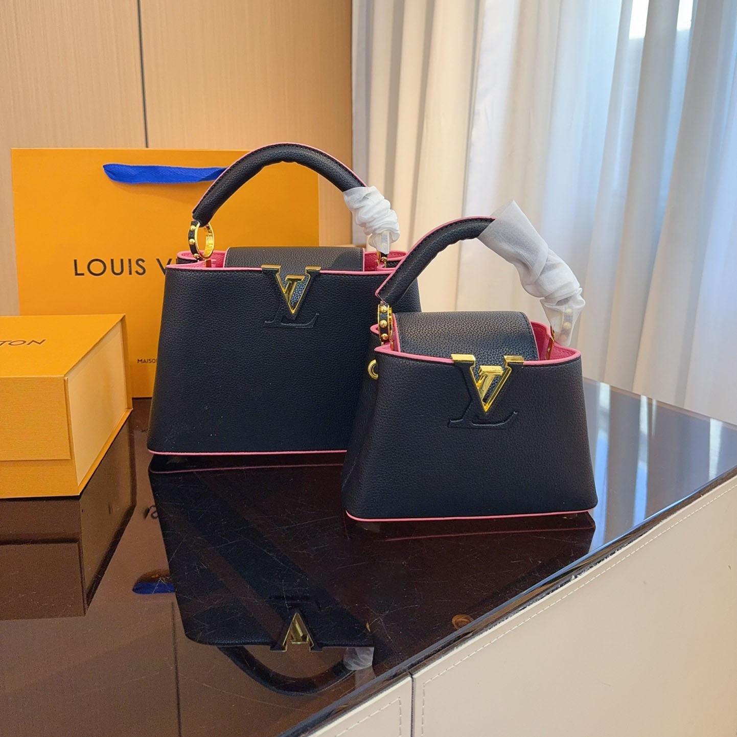 LV Capucines Handbag Z24081202