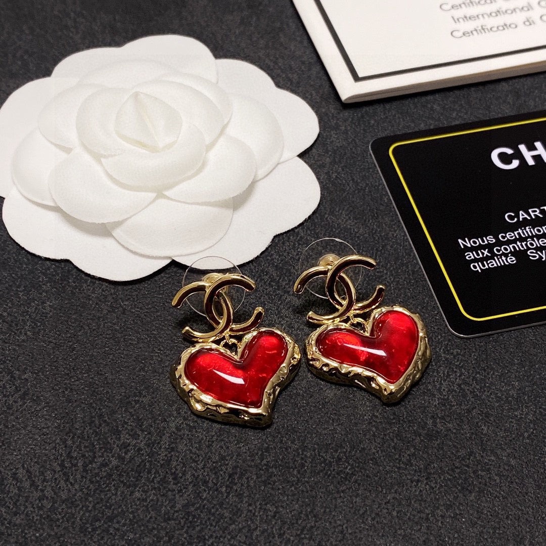 CH Fashion Heart Earrings Z24080901