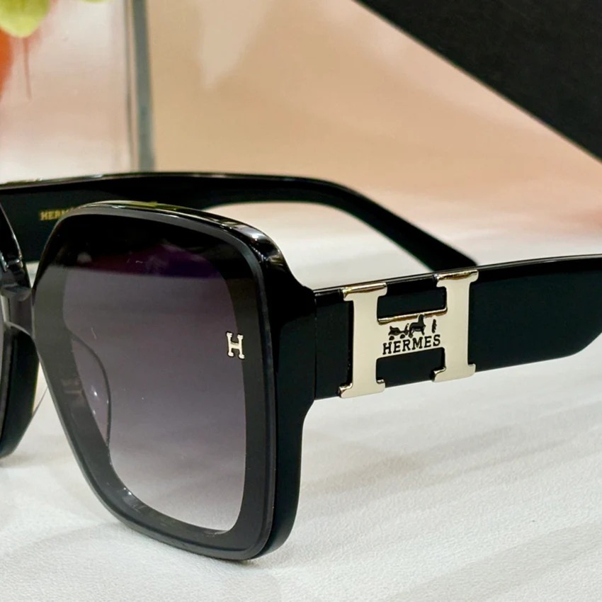 HM Classic logo versatile sunglasses F24080205