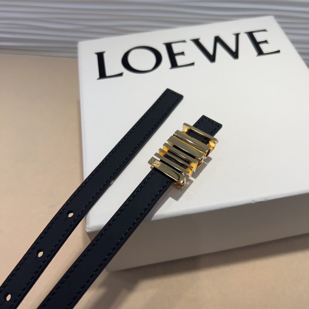 LOE Women's Metal  logo cowhide Belt 1.5cm  YV24052213