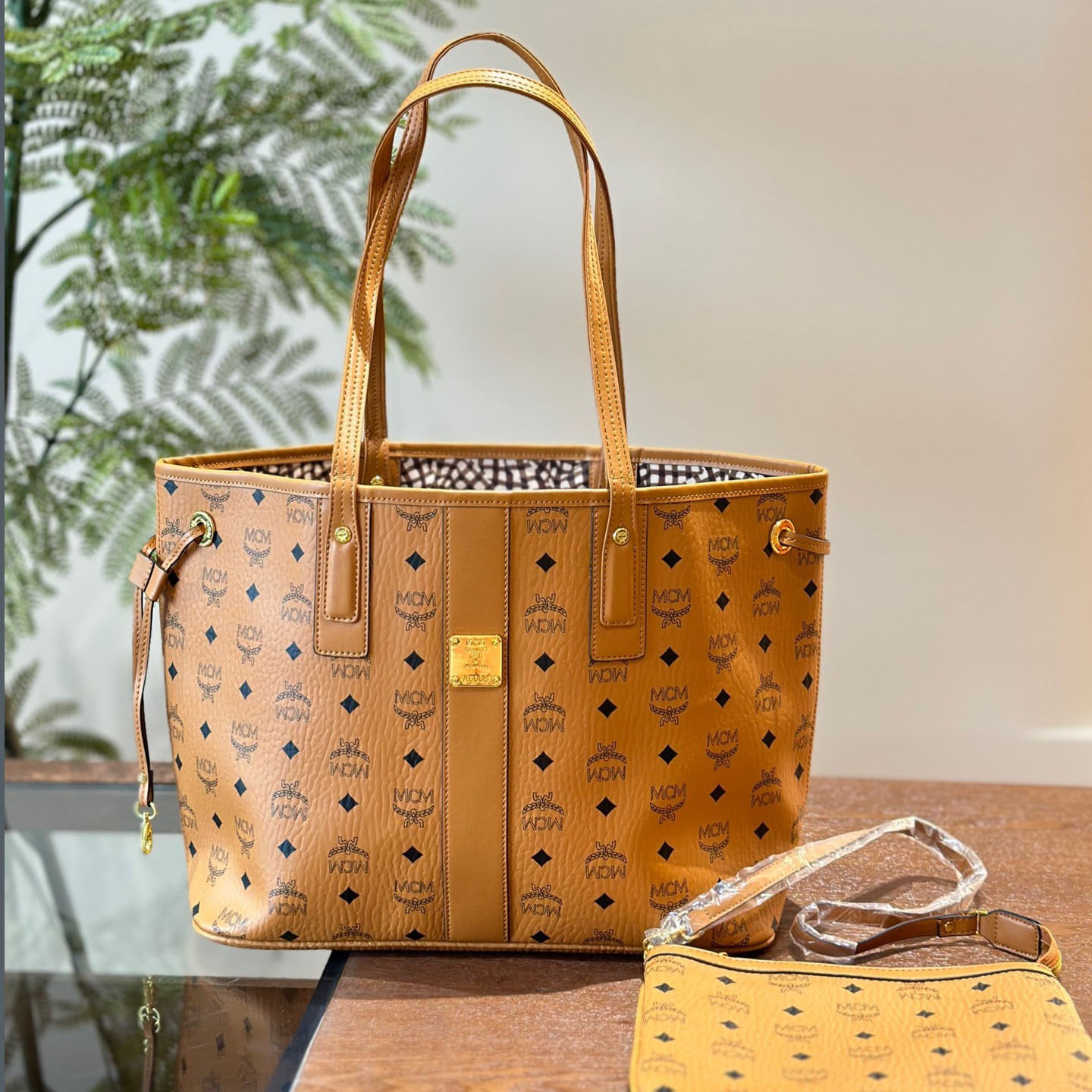 MCM Classic Large Tote MC24092103