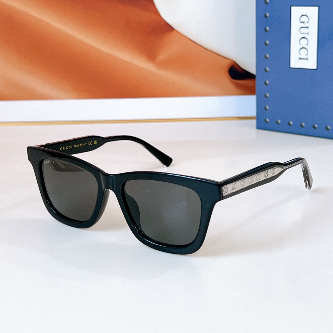 GG  Classic square - framed sunglasses YV240524010