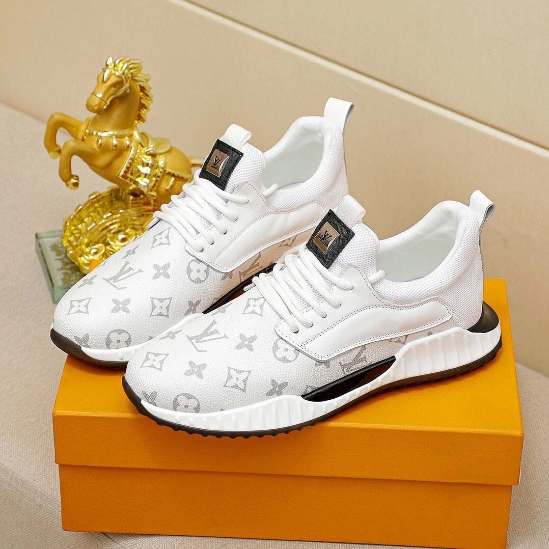 LV Three-Color Stitching Fashion Sneakers TE250319