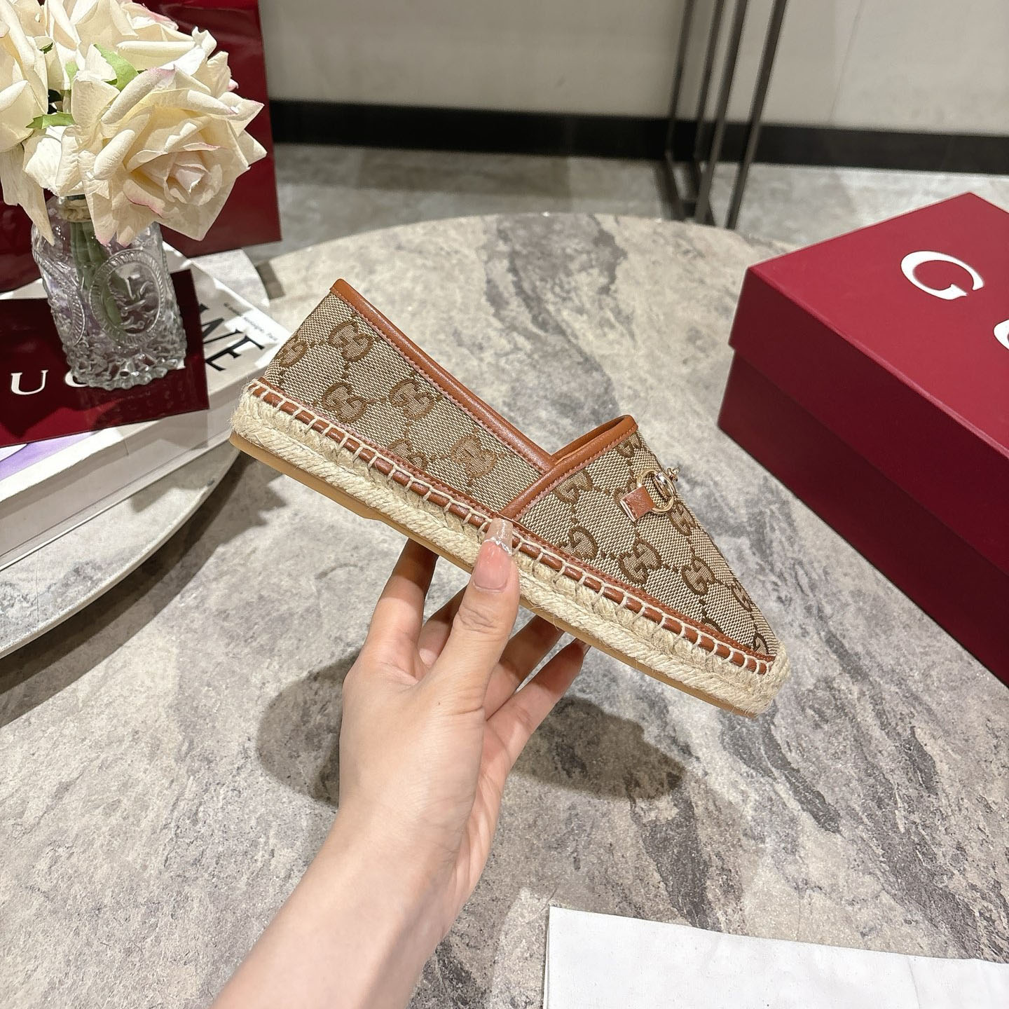 GG Horsebit Round-Toe Straw Loafers ST25041533