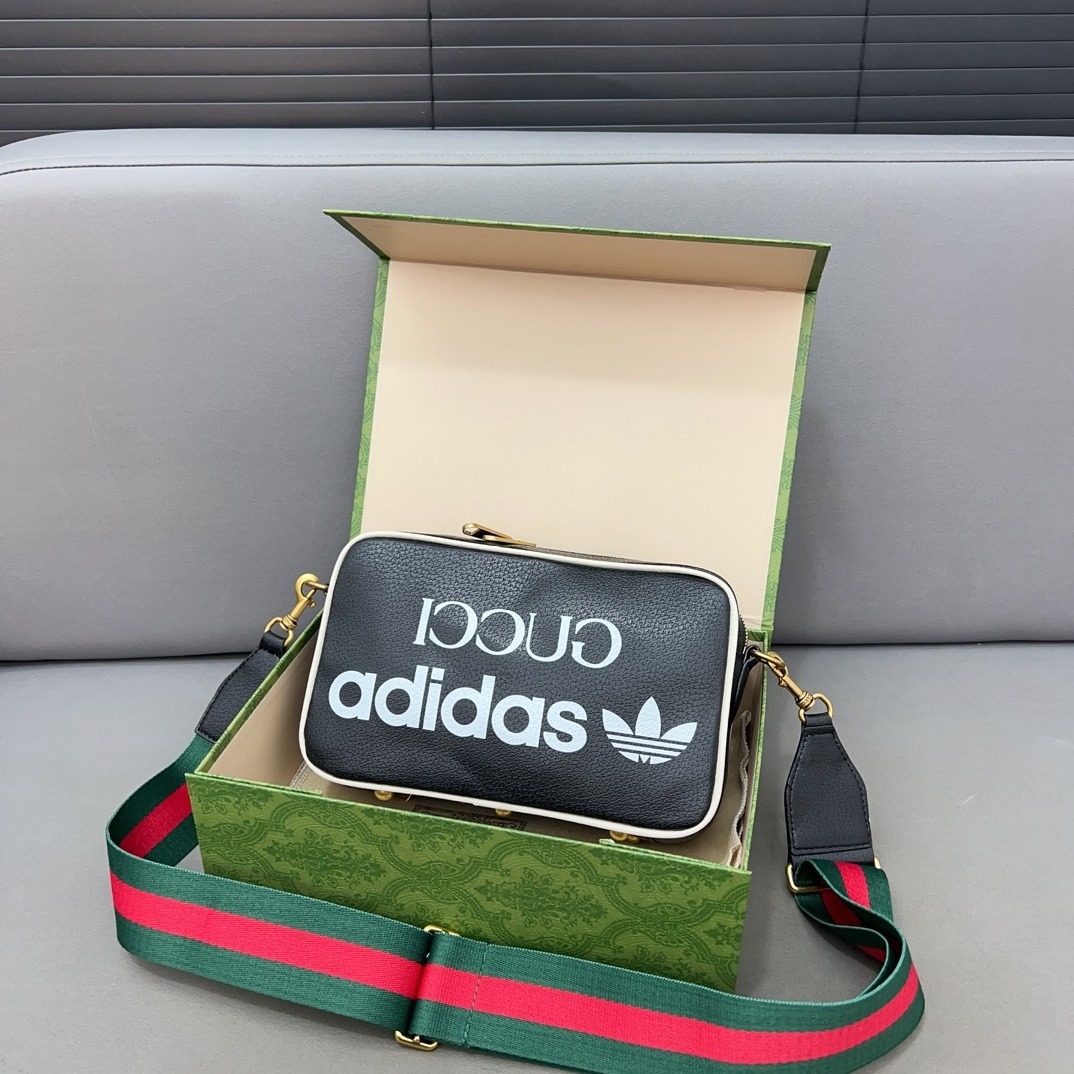 GG Co-branded crossbody bag  TE250307