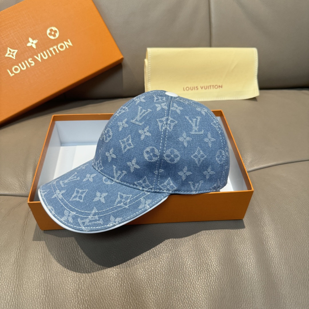 LV Classic Canvas Baseball Cap TE250451