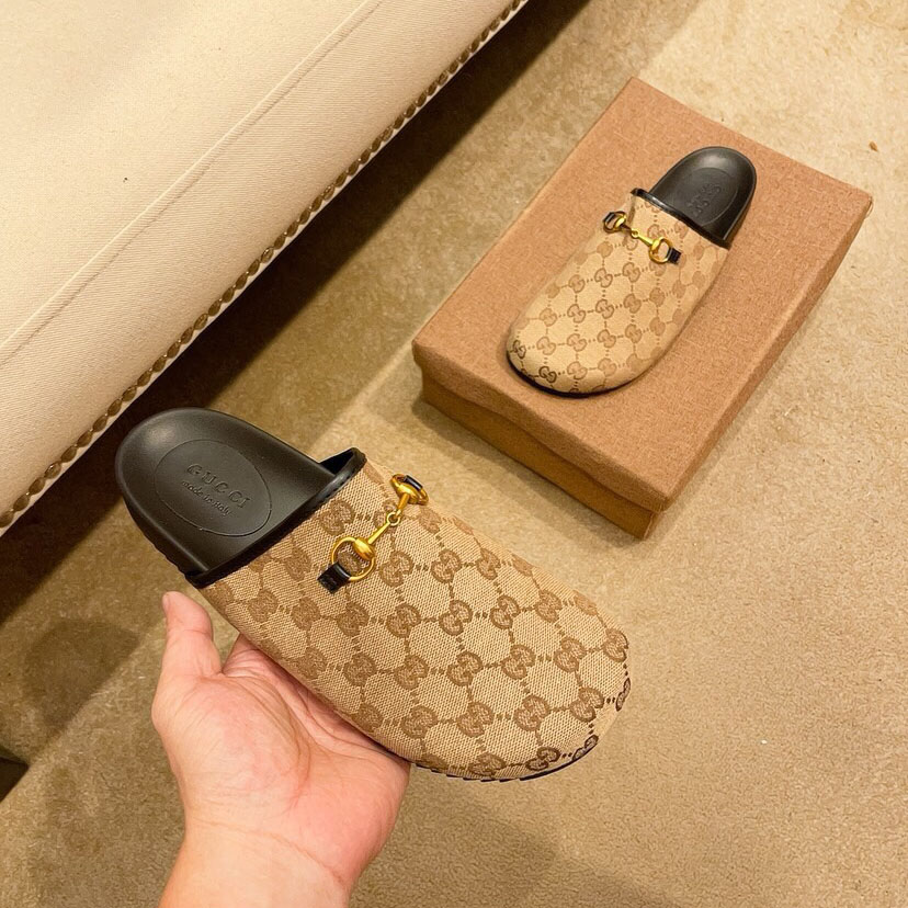 GG New Men's Light Luxury Slippers TE250489