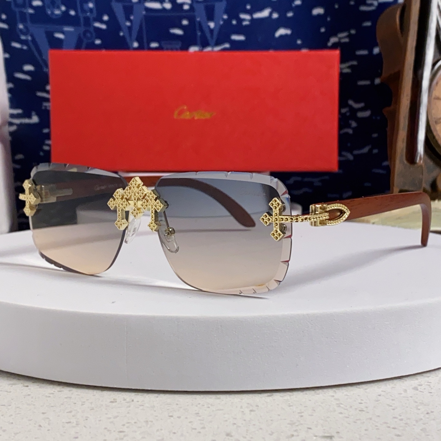 CAR New Diamond-Embellished Frameless Wooden Temple Sunglasses YV240526010