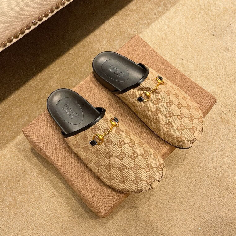 GG New Men's Light Luxury Slippers TE250489