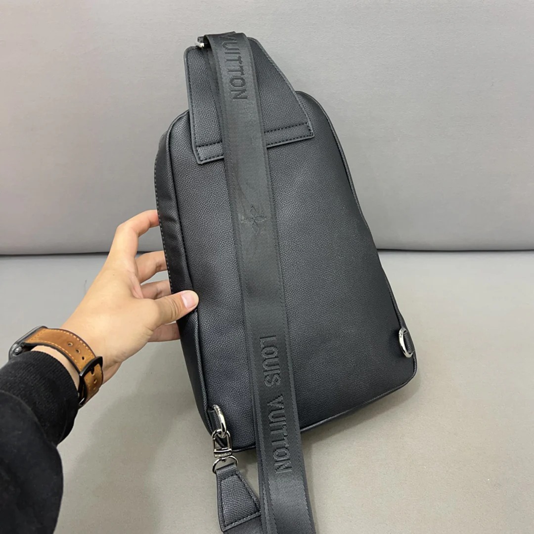 LV Fashion Men's Chest Bag TE250413