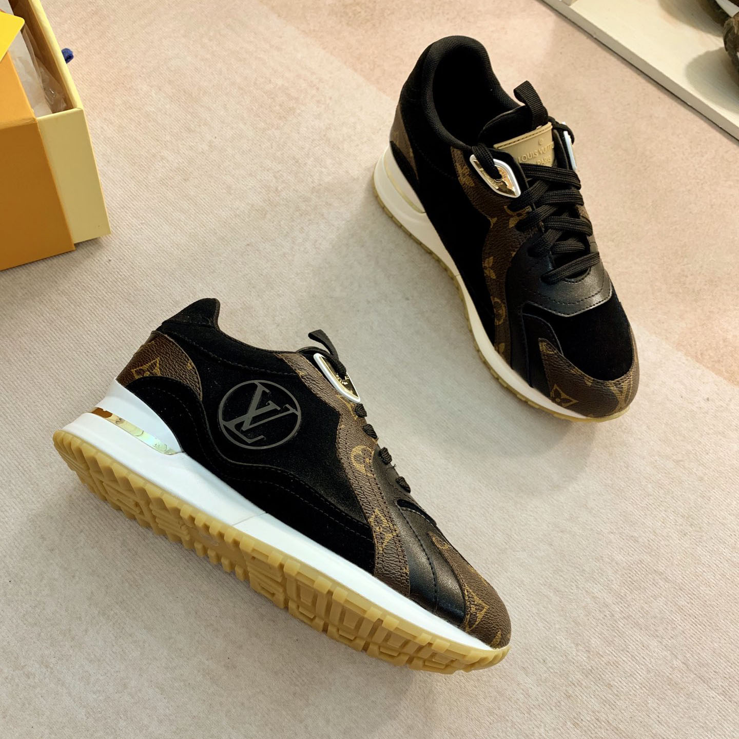 LV Run Away Stylish Sneakers ED240401