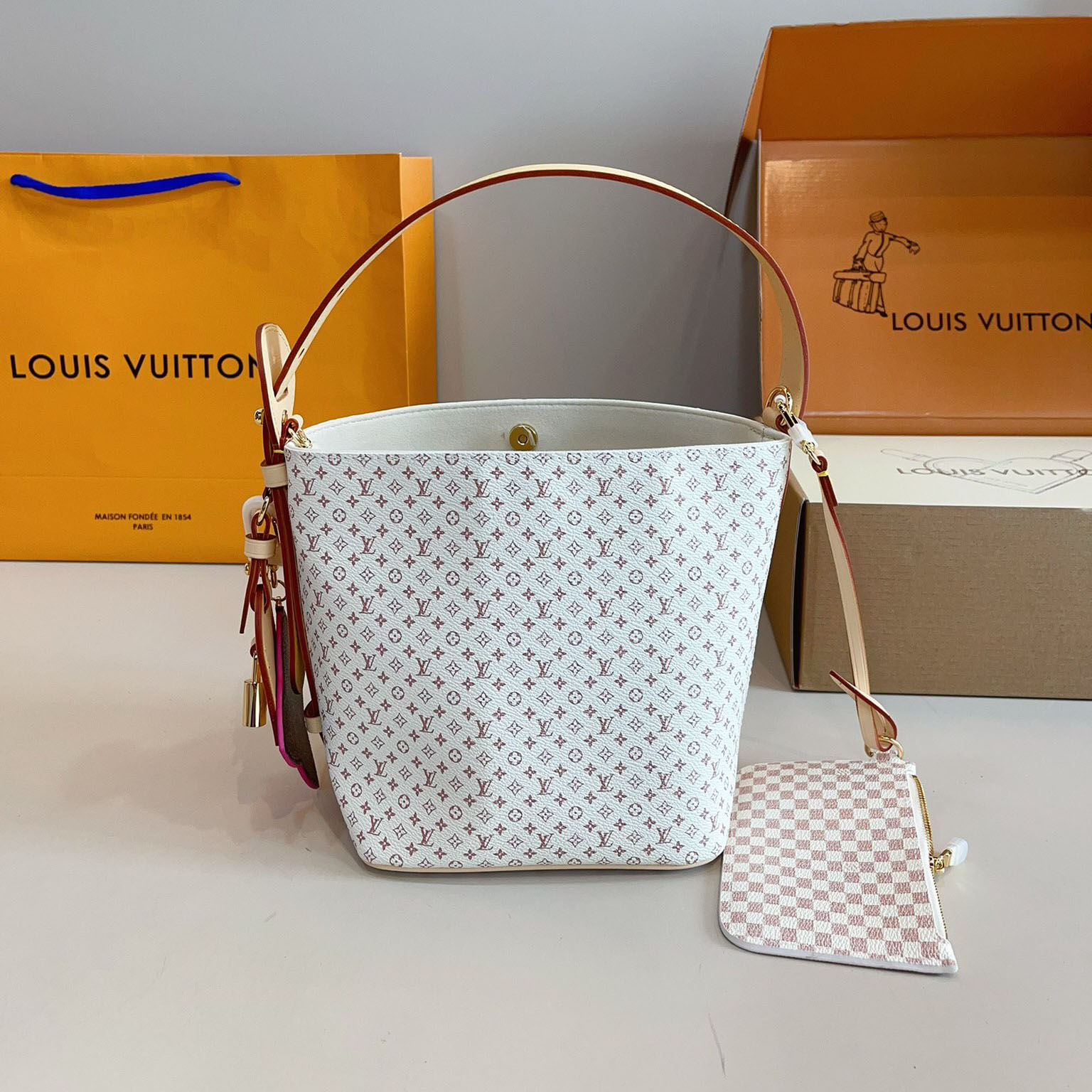 LV Ladies' Stylish Tote Bag BV250405