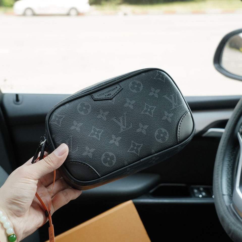 LV Shoulder Bag VK250411