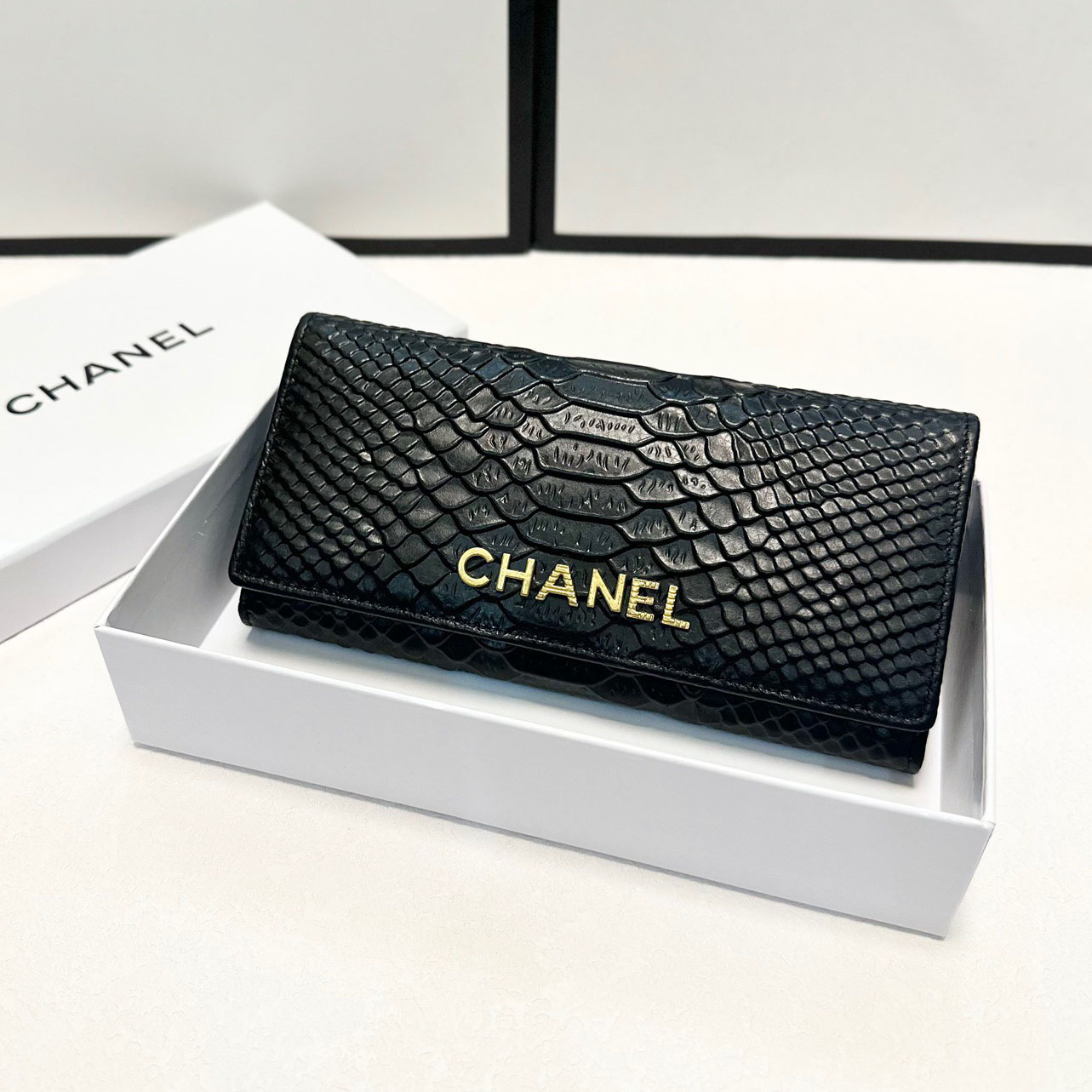 CH Best-Selling Cowhide Bifold Wallet STZB250410