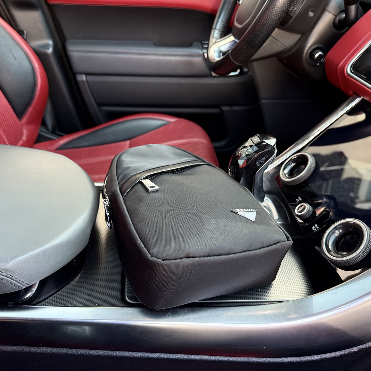 PRA Sling Bag VK250401