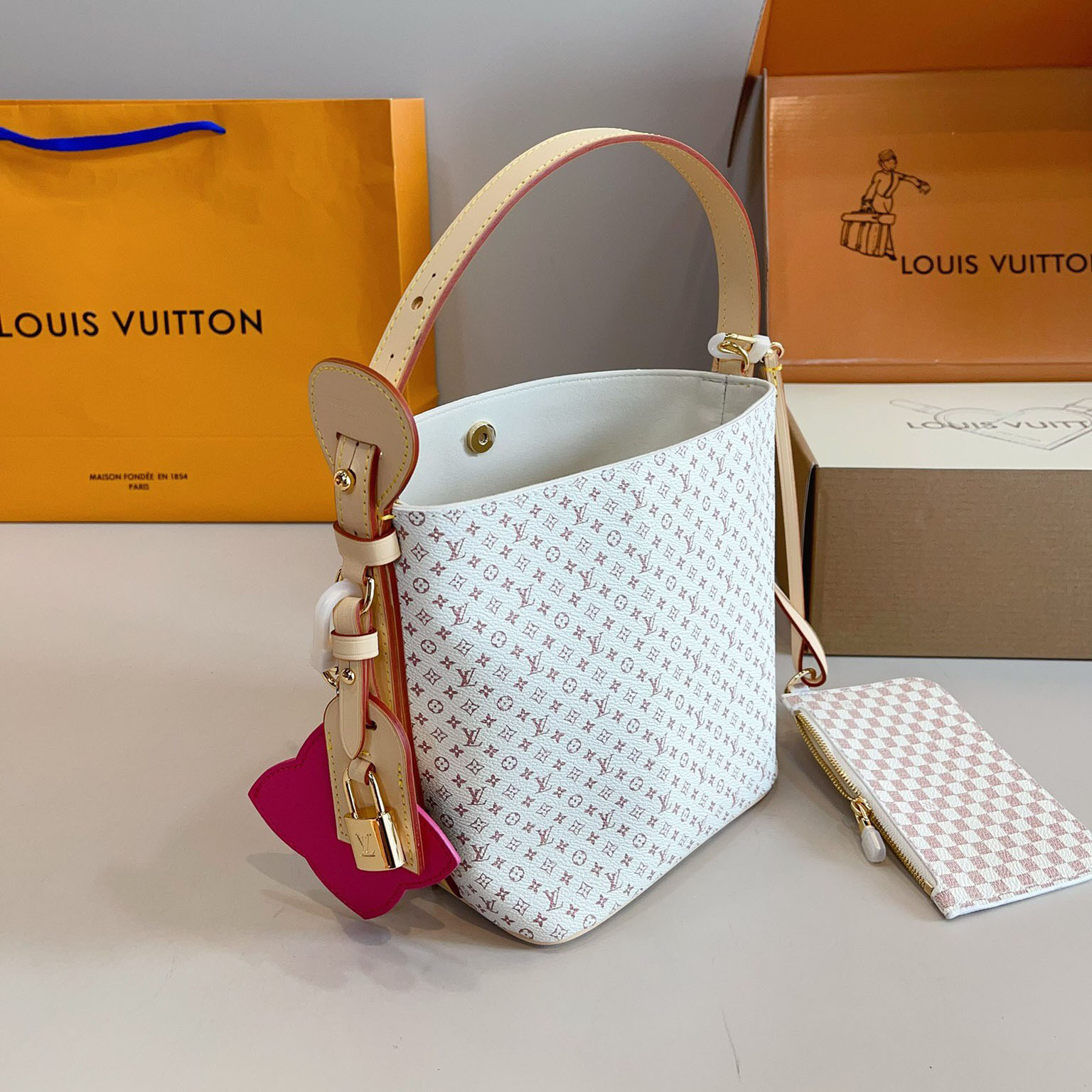 LV Ladies' Stylish Tote Bag BV250405