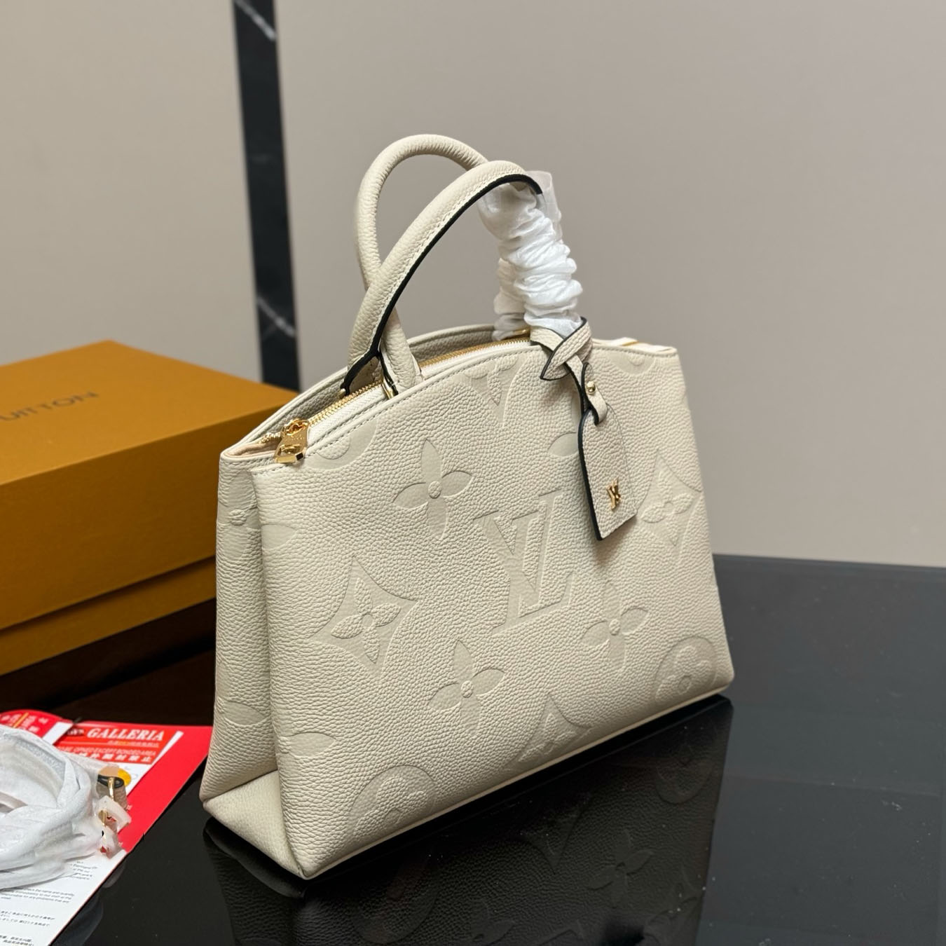 LV Luxury Stylish Leather Tote STZB250403