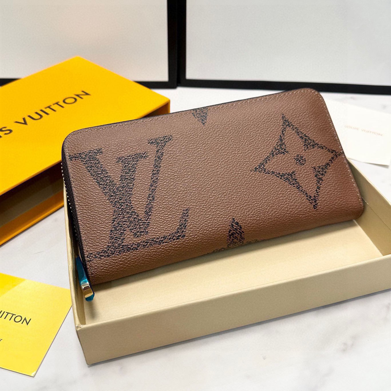 LV Brown Fashion Long Wallet VK250419