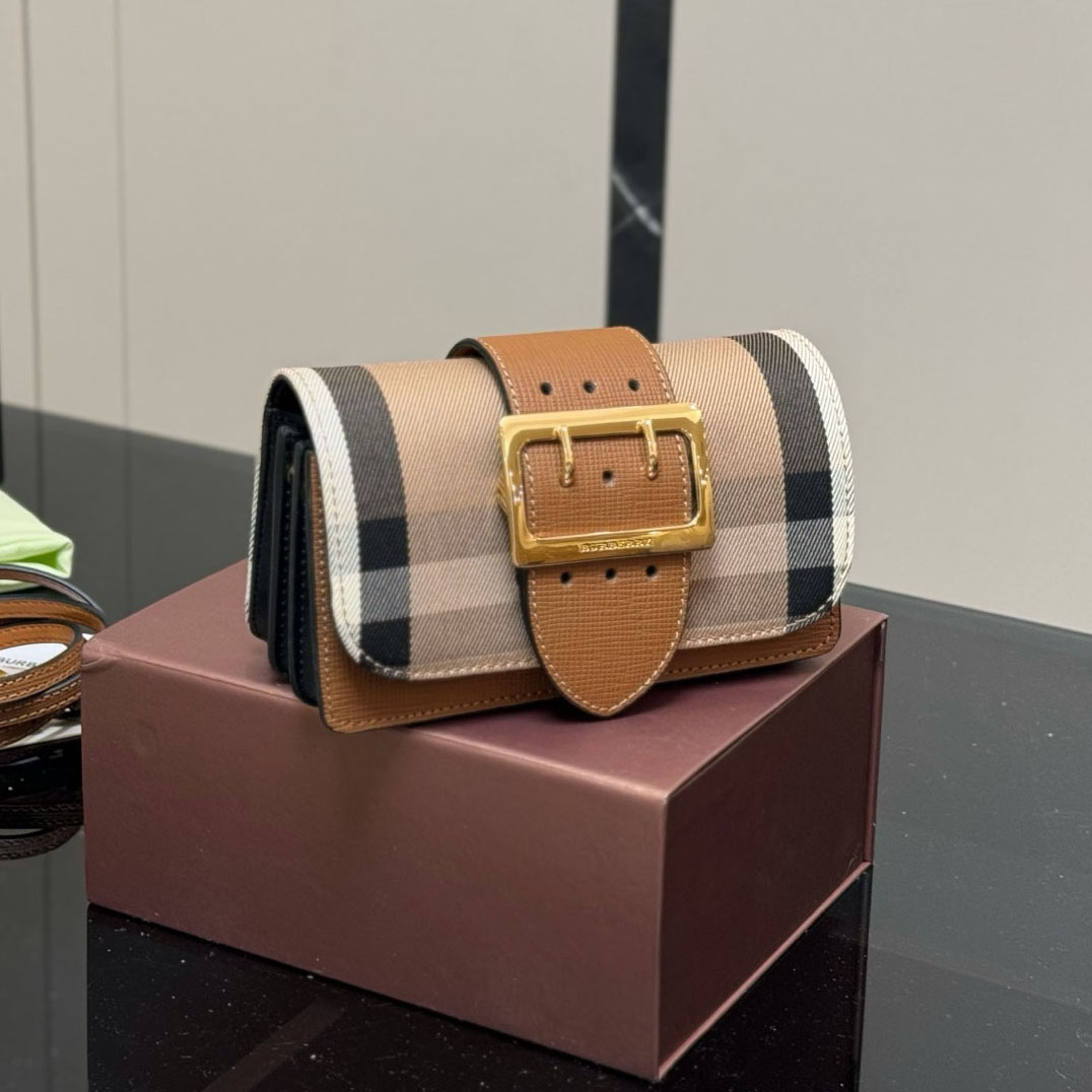 BUR Flap Buckle Bag BV250404