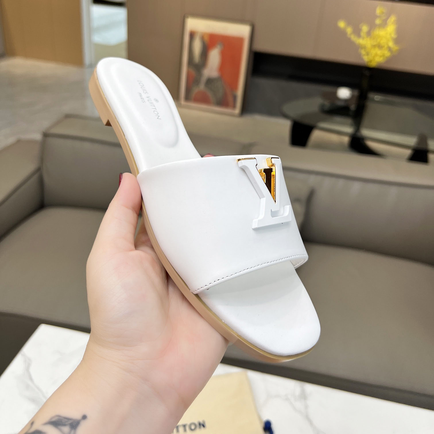 LV New style women's sandals STZB250442