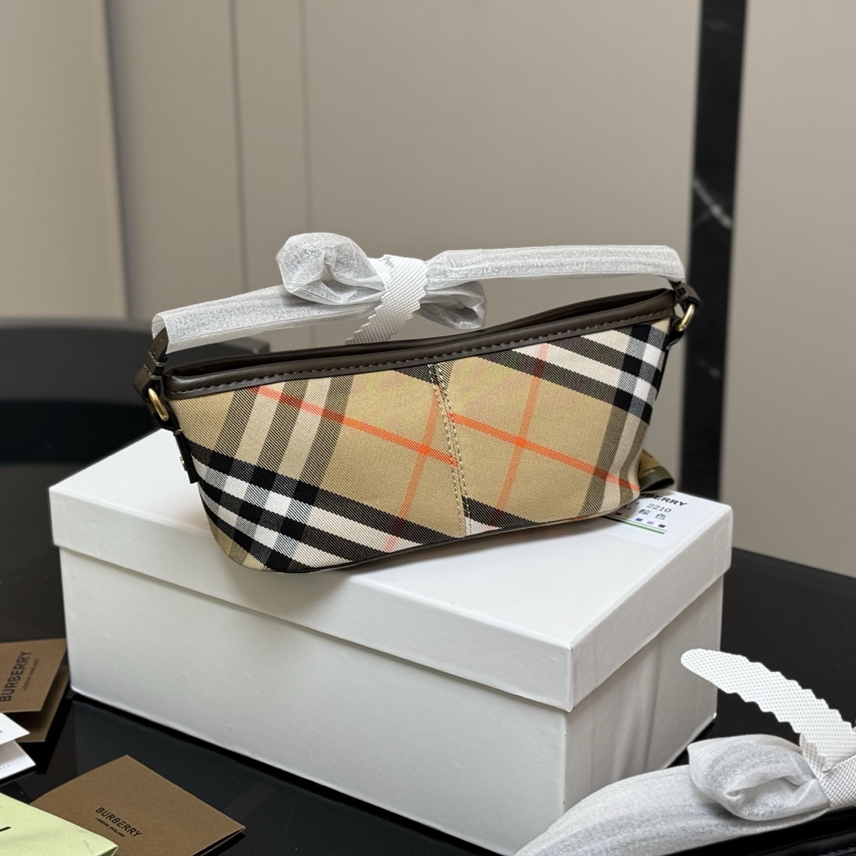 BUR Horizontal Underarm Bag MS250404