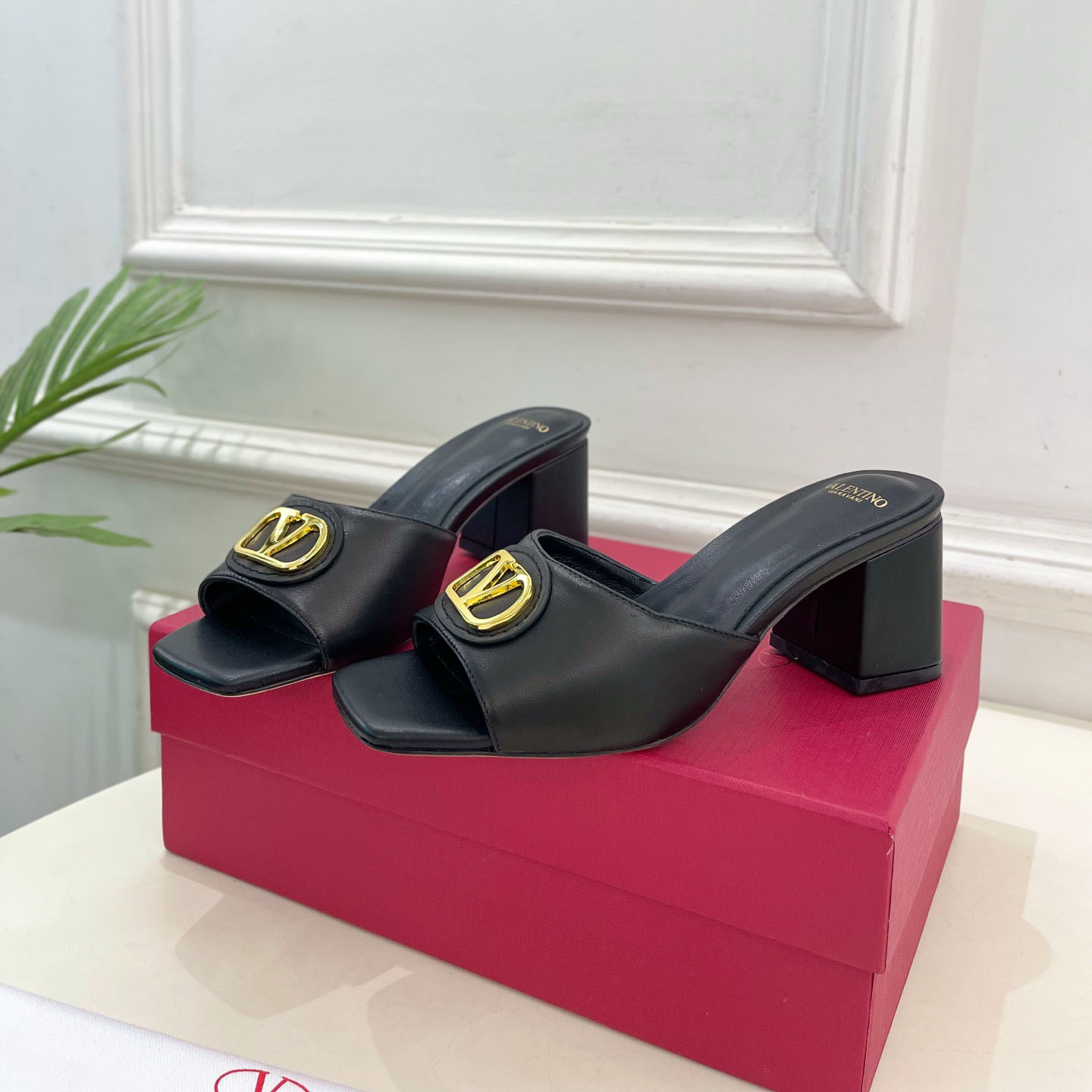 VT Roman Stud Series High Heel Sandals MS250415