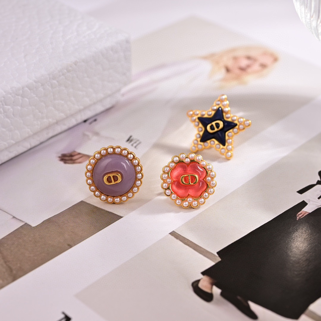 CD  Basic style letter logo earrings  YV24060116