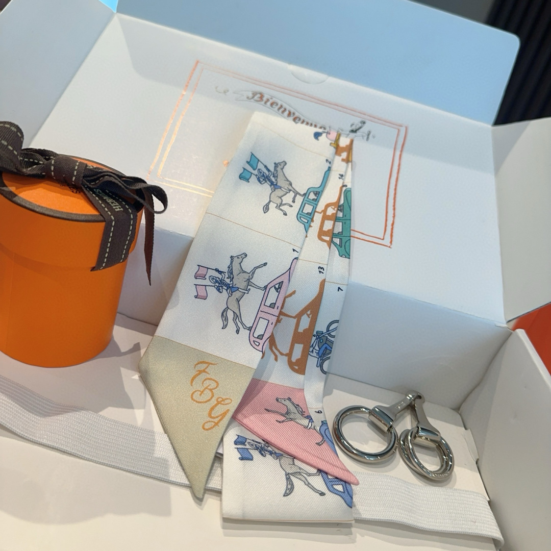 HM Twilly double-sided pattern silk scarf YV24060102