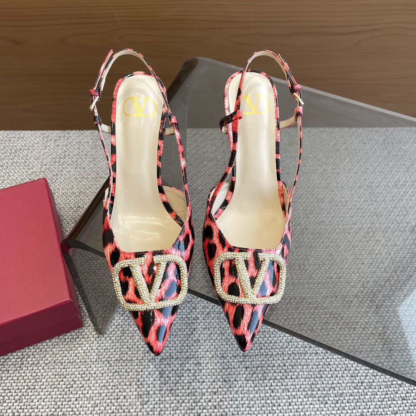 VT Fashionable Ladies' High Heels GDJ250414