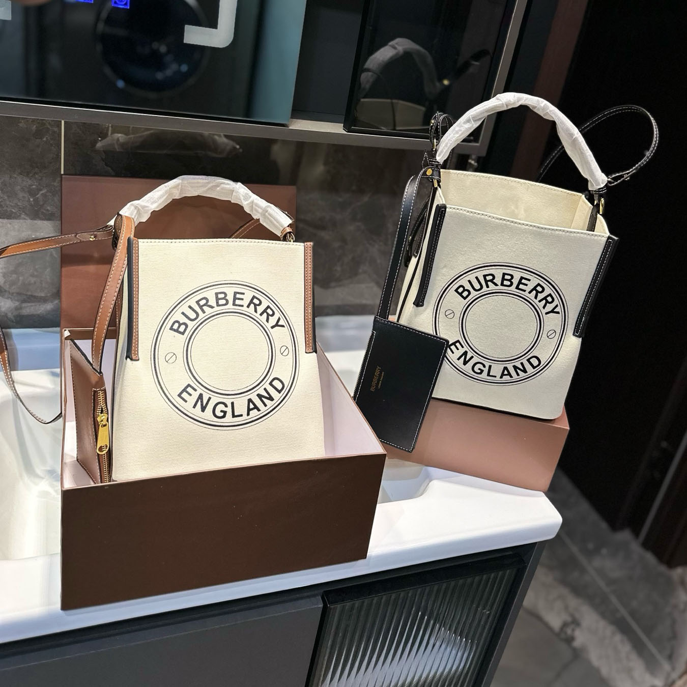 Bur Canvas Bucket Bag WXR250410