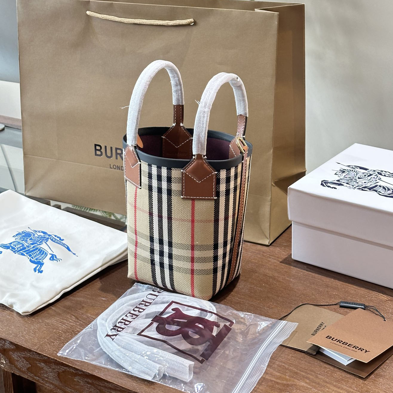 Bur Mini London Tote Bag GDJ250419