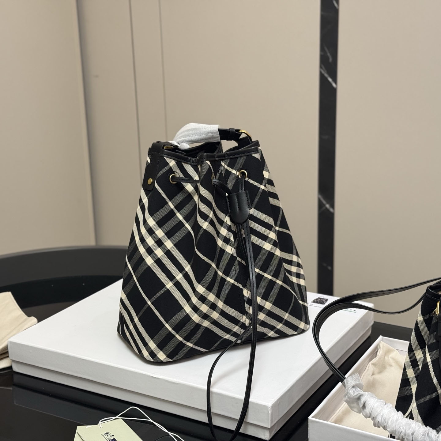 Bur Checkered Bucket Bag WXR250402