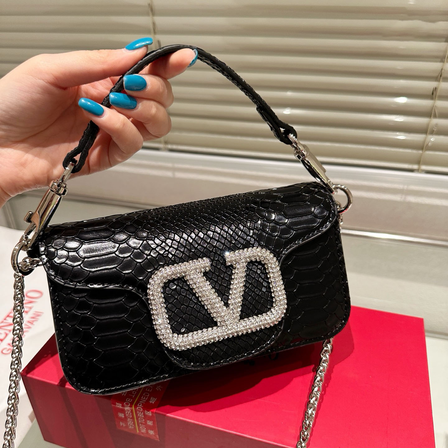 VT Fashion Shoulder Bags GDJ250407