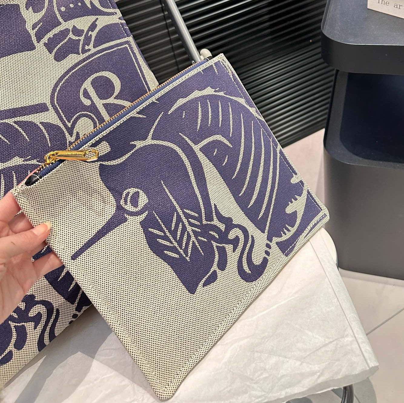 Bur Horseferry Tote Bag GDJ250426