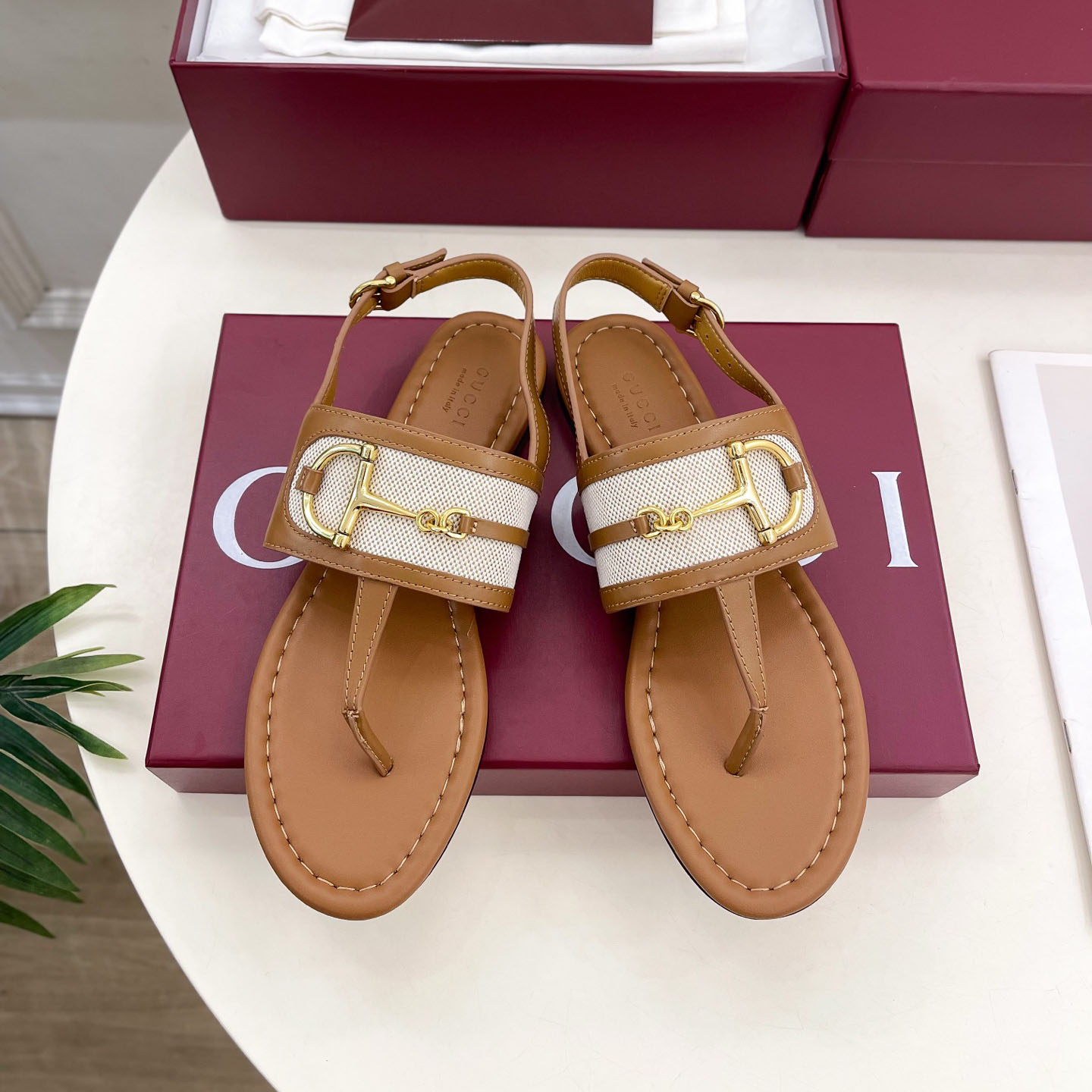 GG Classic D-Horsebit Toe-Thong Slides GDJ250418