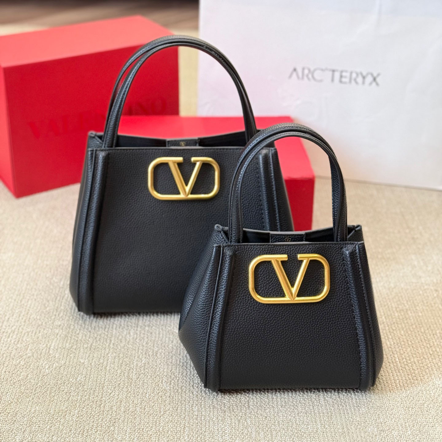 VT Black Handbag-Mini GDJ250403