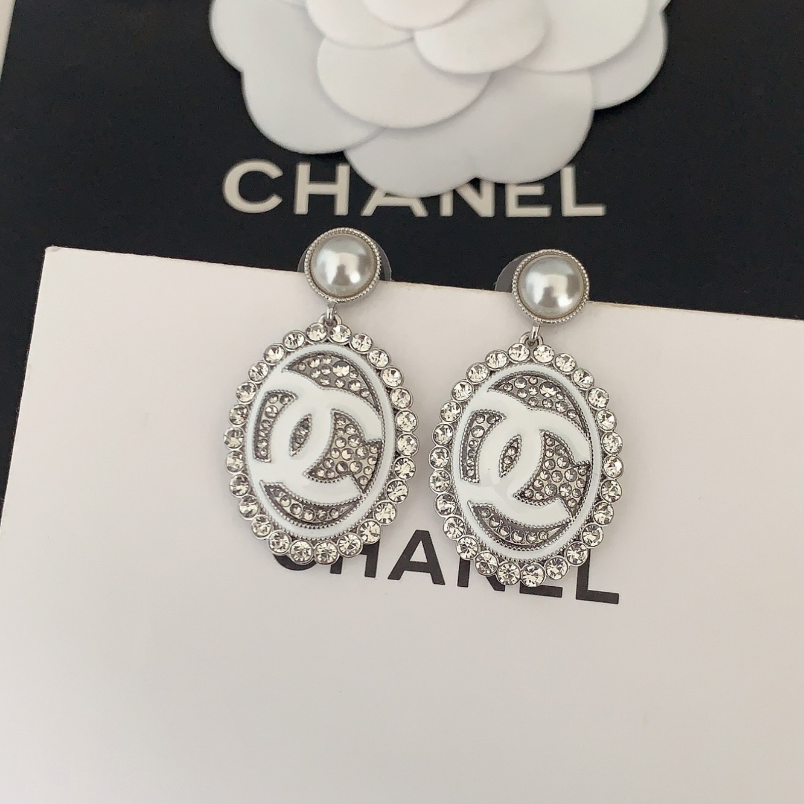 CH White gold oval logo earrings  YV24060113